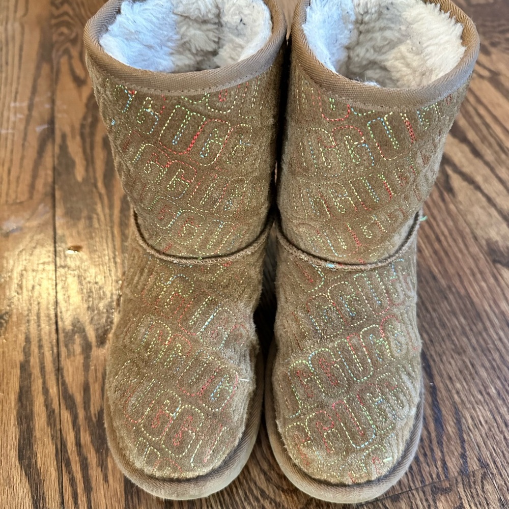 Uggs with embroidered Ugg words